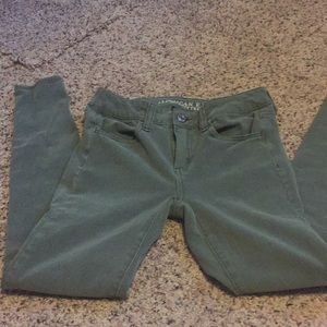 American Eagle super stretch army green pants